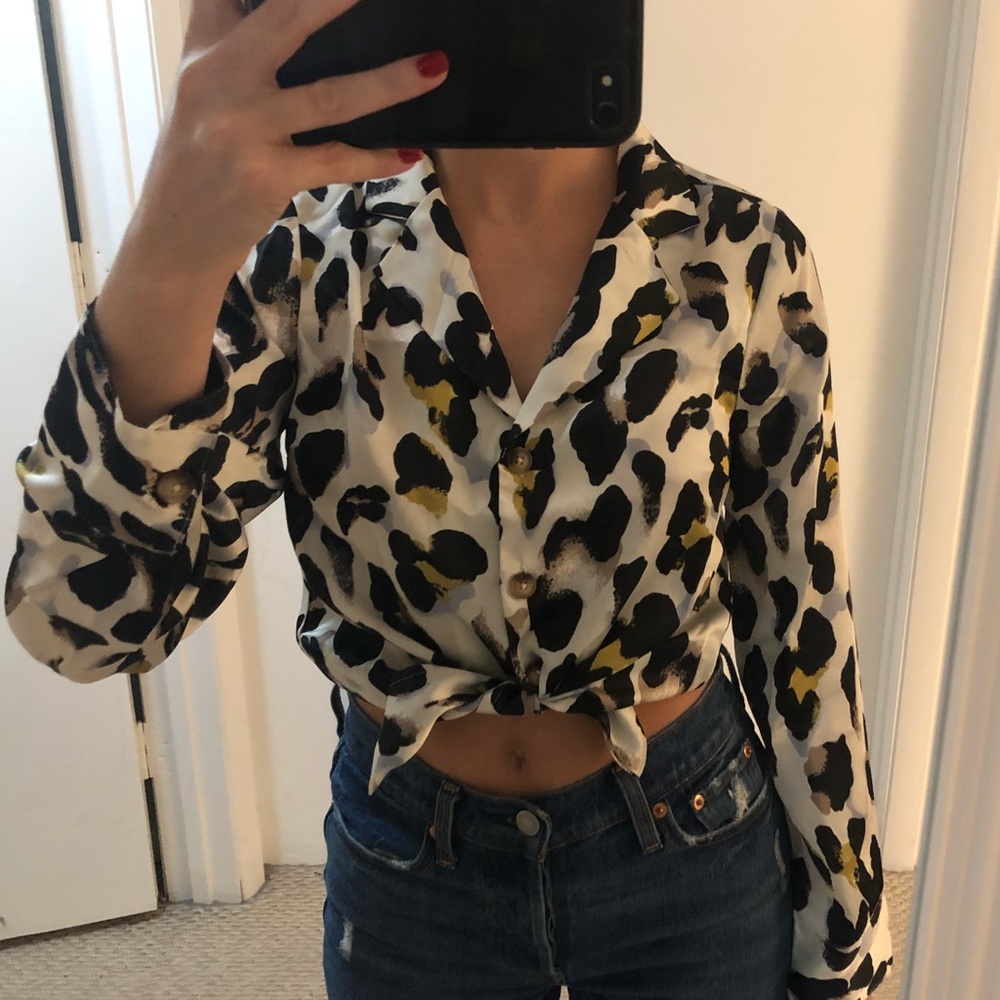 Revolve Top - Picture 2 of 3
